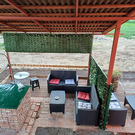 Guest House Slatki Snovi Knin Exterior foto