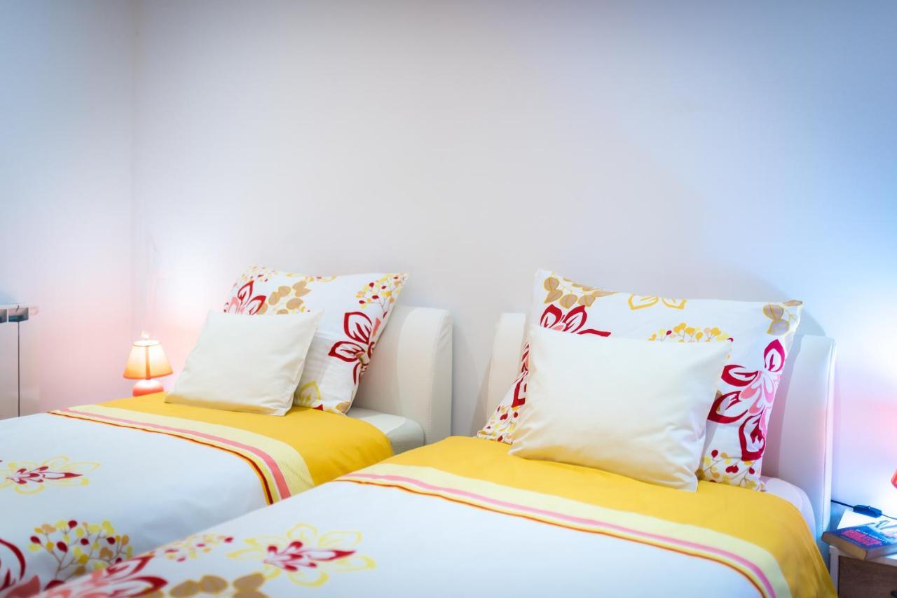 Guest House Slatki Snovi Knin Exterior foto