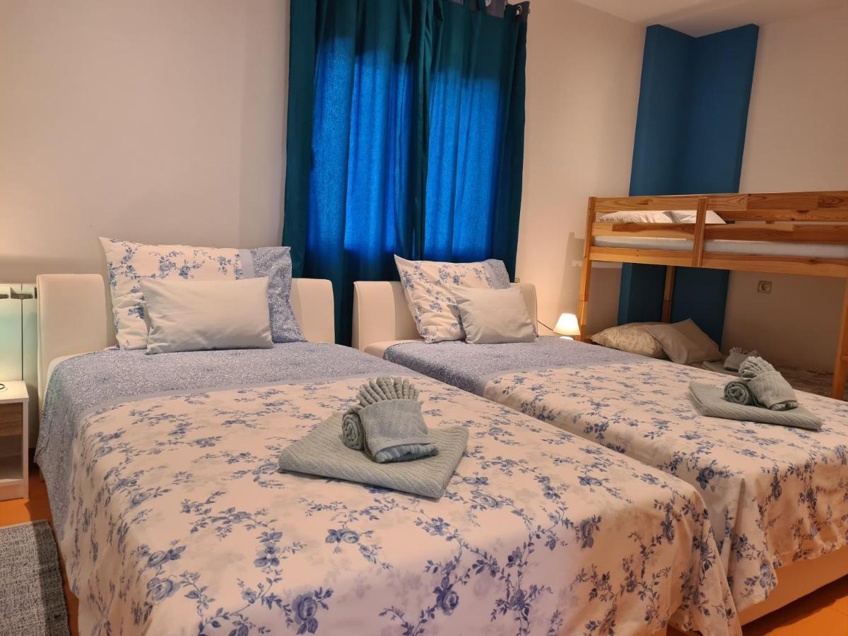 Guest House Slatki Snovi Knin Exterior foto